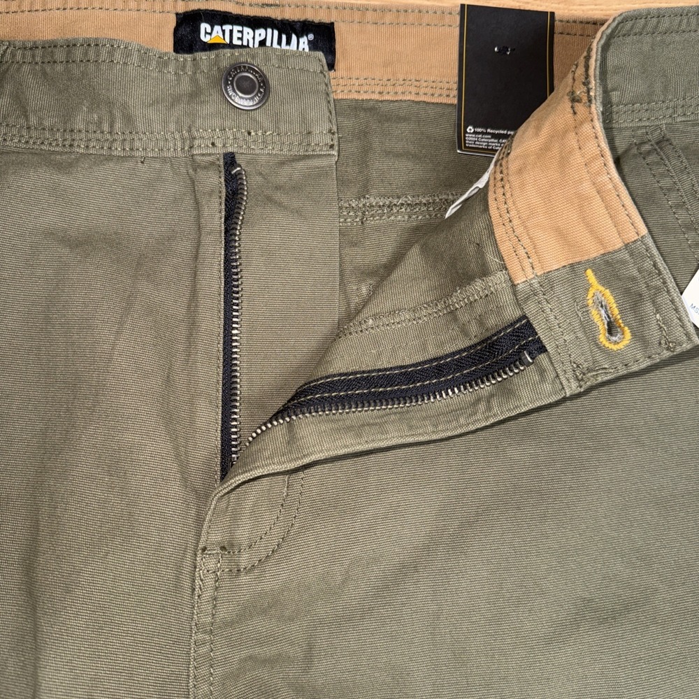 Caterpillar Stretch Canvas Carpenter Shorts Mens 36 Dusty Olive Summer NWT - Picture 3 of 6